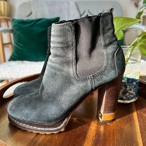 Tory Burch Suede Boot!